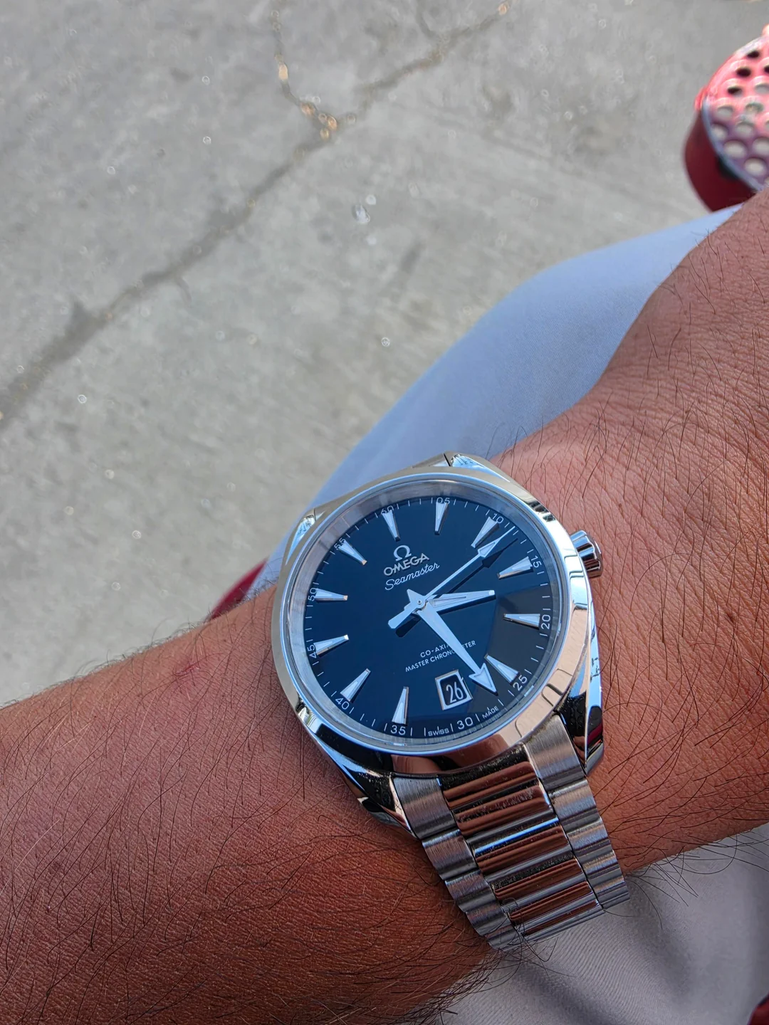 Davinth watch on the wrist