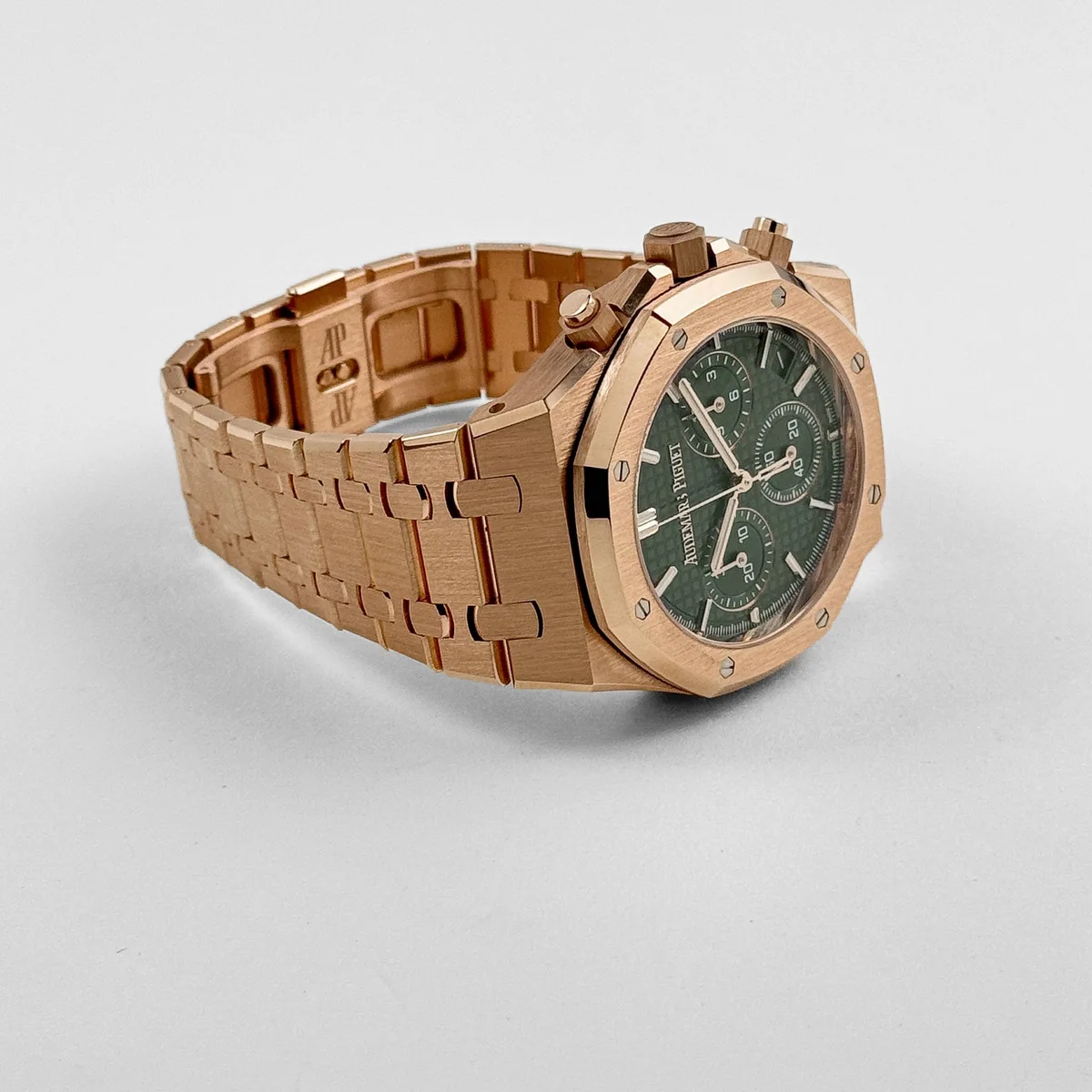 Audemars Piguet Royal Oak Super Clone 26240OR.OO.1320OR.04 Chronograph '50th Anniversary' Rose Gold Khaki Green Dial (2022) Swiss 3285 Movement — photo 5 of 12