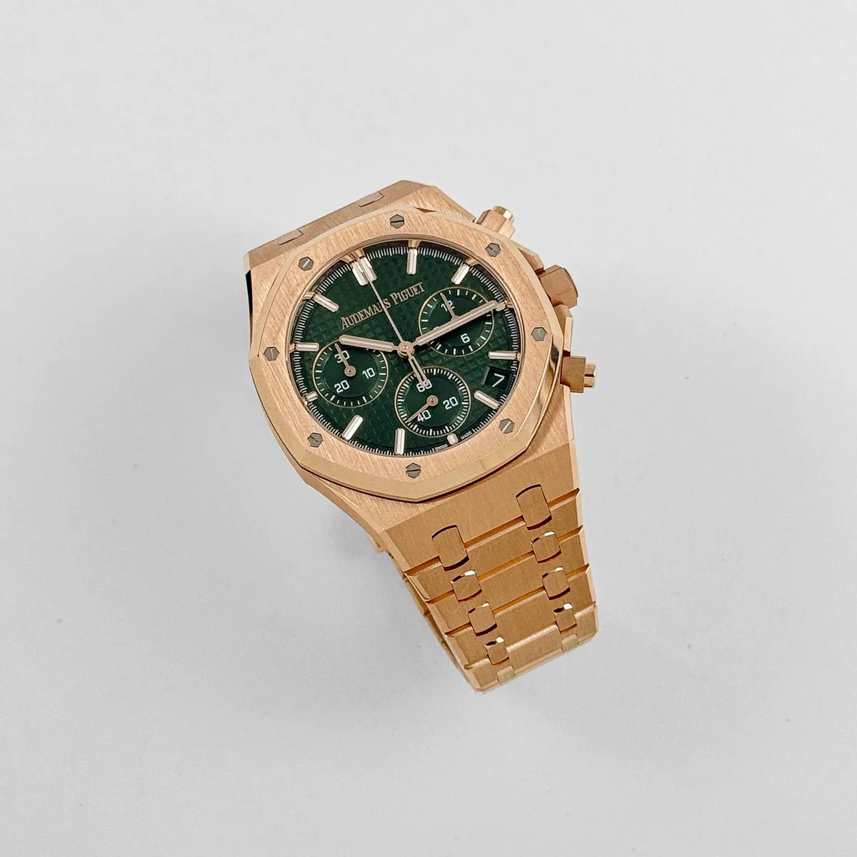 Audemars Piguet Royal Oak Super Clone 26240OR.OO.1320OR.04 Chronograph '50th Anniversary' Rose Gold Khaki Green Dial (2022) Swiss 3285 Movement — photo 3 of 12