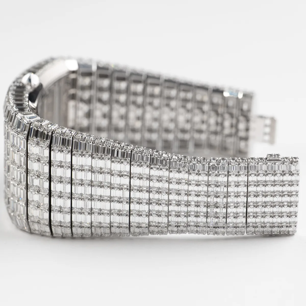 Jacob & Co. Billionaire III BL115.30.BD.AA.A30BD Tourbillon White Gold Diamond-Set Limited Edition of 18 — photo 10 of 14