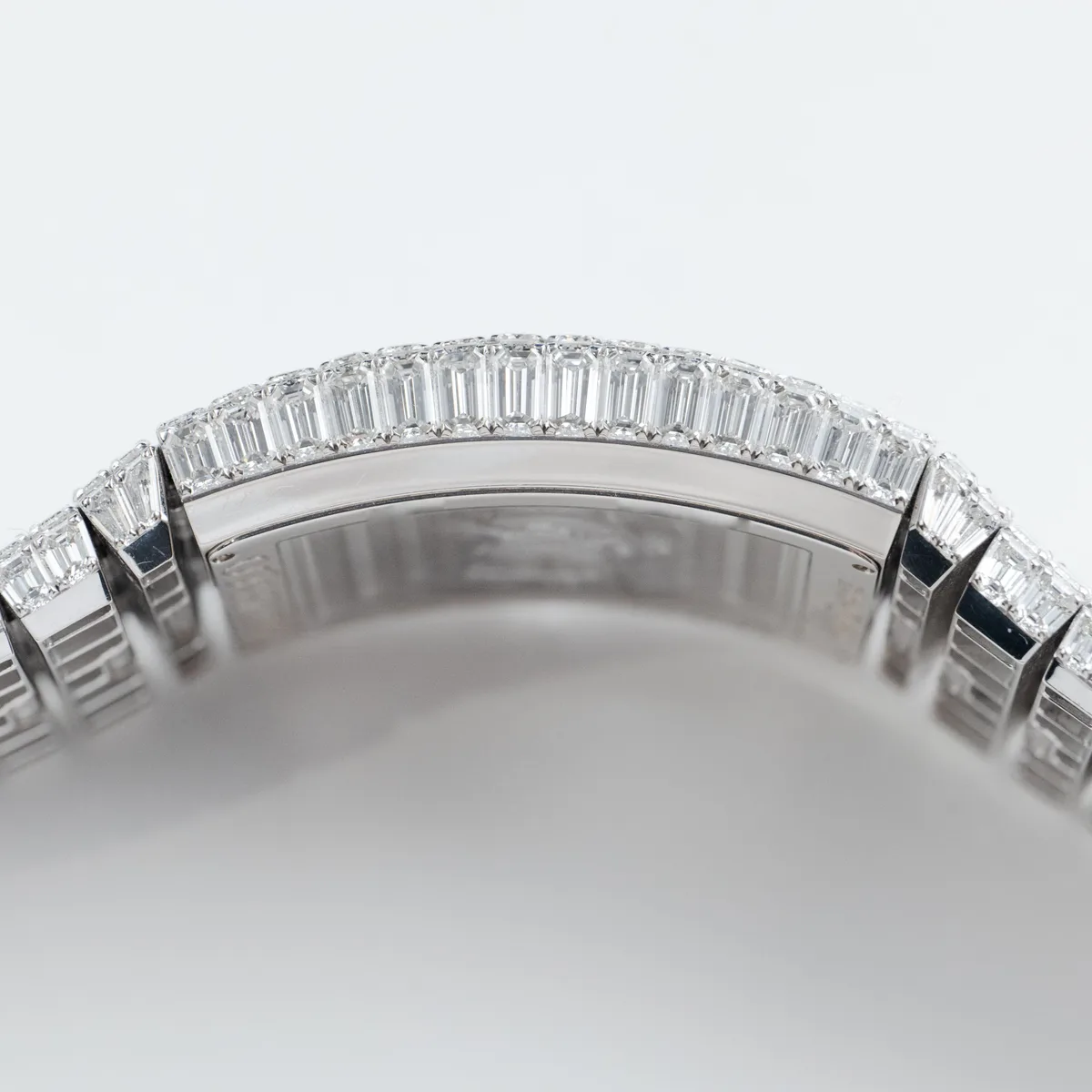 Jacob & Co. Billionaire III BL115.30.BD.AA.A30BD Tourbillon White Gold Diamond-Set Limited Edition of 18 — photo 9 of 14