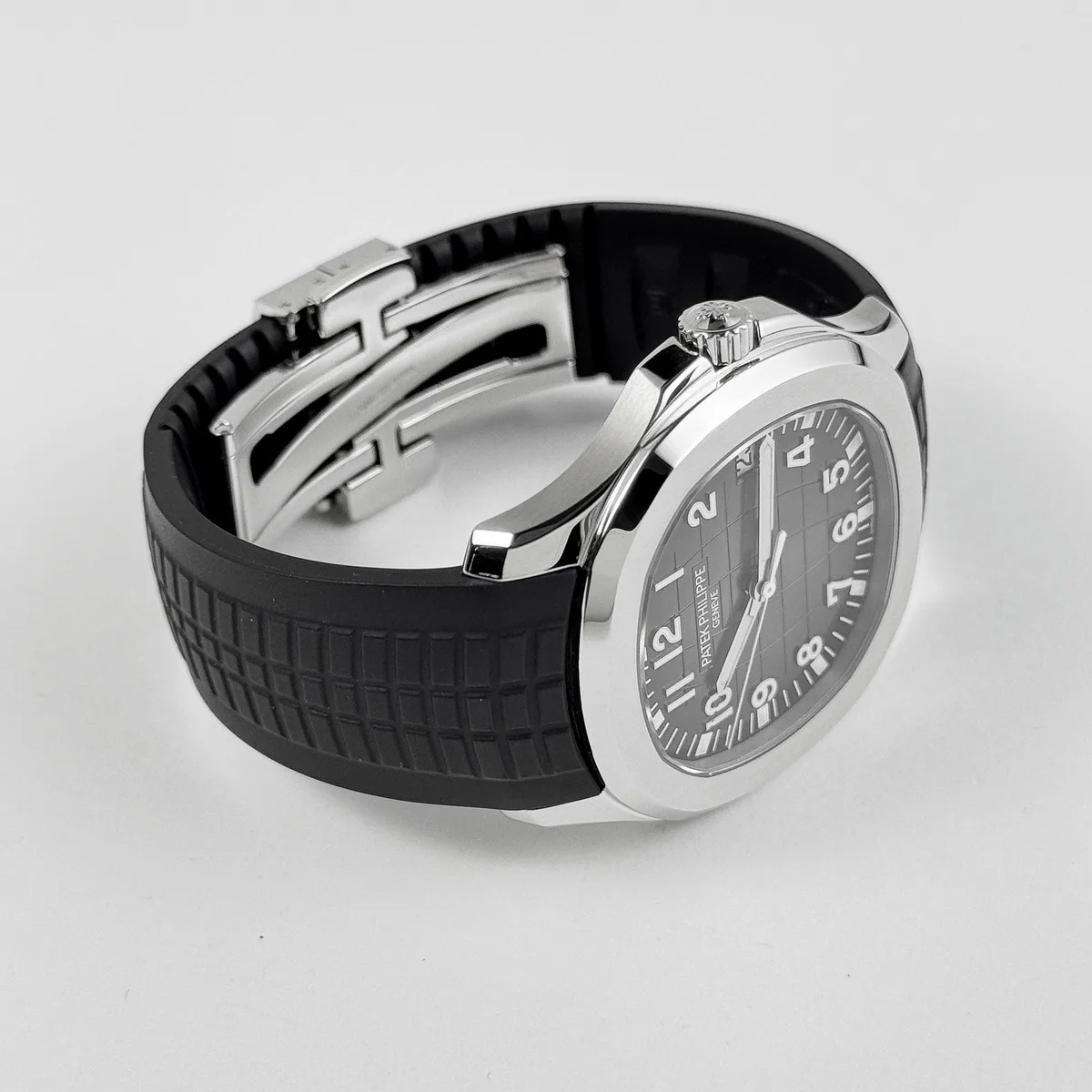 Patek Philippe Aquanaut 3285 V3 – Swiss Super Clone 5167/1A-001 Stainless Steel Black Dial (2023) — photo 7 of 15