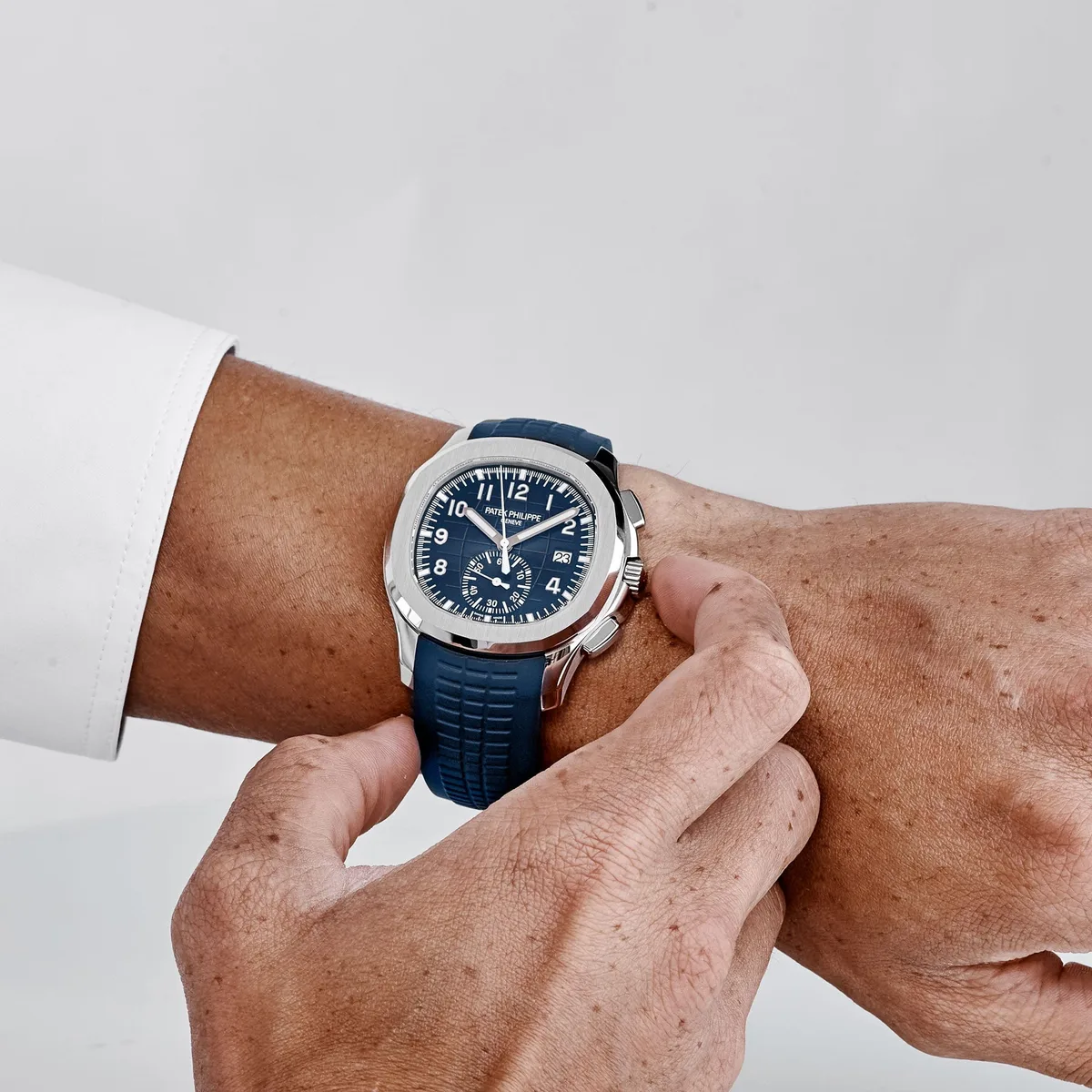 Patek Philippe Aquanaut 3285 V3 – Swiss Super Clone 5968G-001 White Gold Blue Dial (2025) — photo 2 of 8