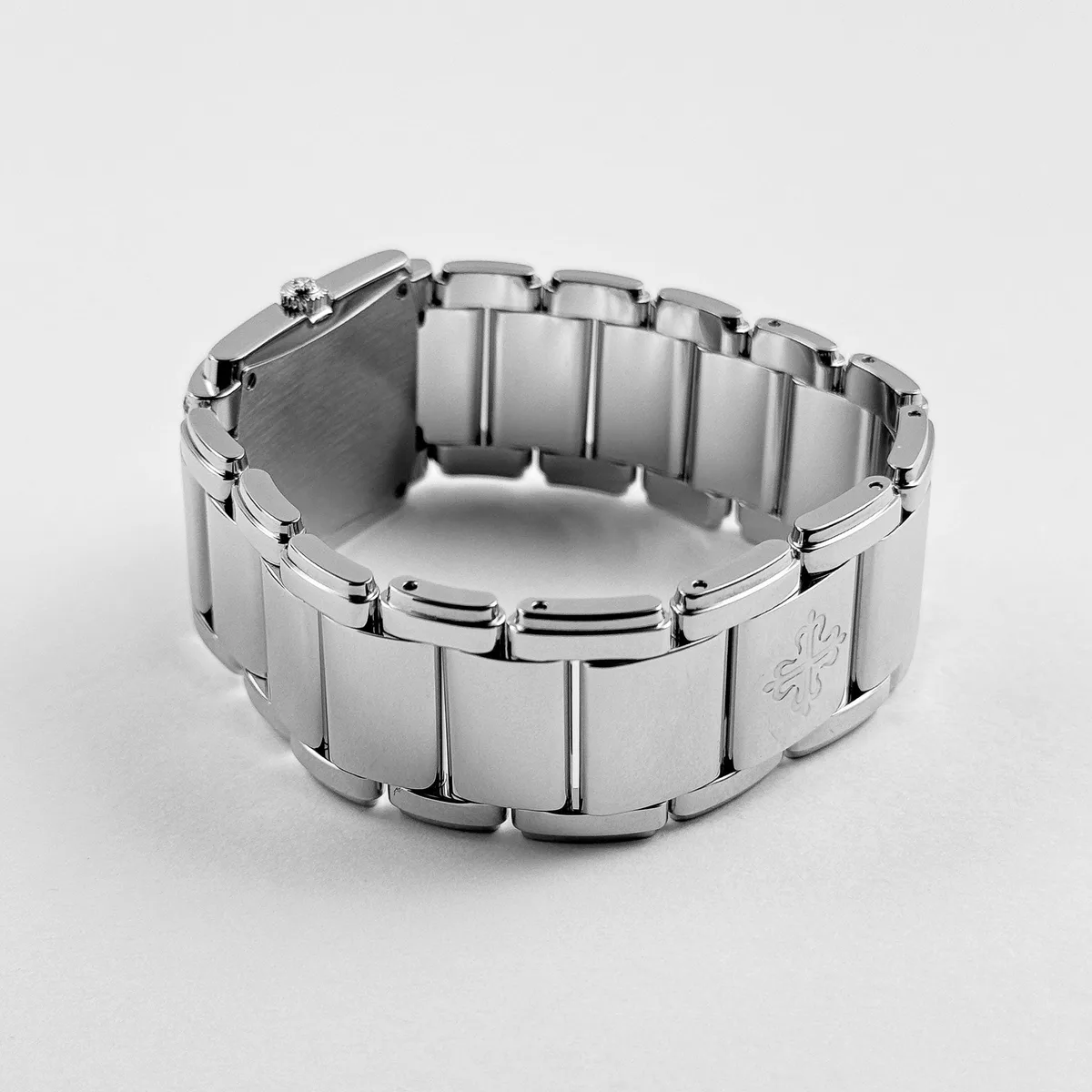 Patek Philippe Twenty-4 4910/1200A-010 'Ladies' Stainless Steel Gray Dial Diamond Bezel Quartz (2024) — photo 9 of 12