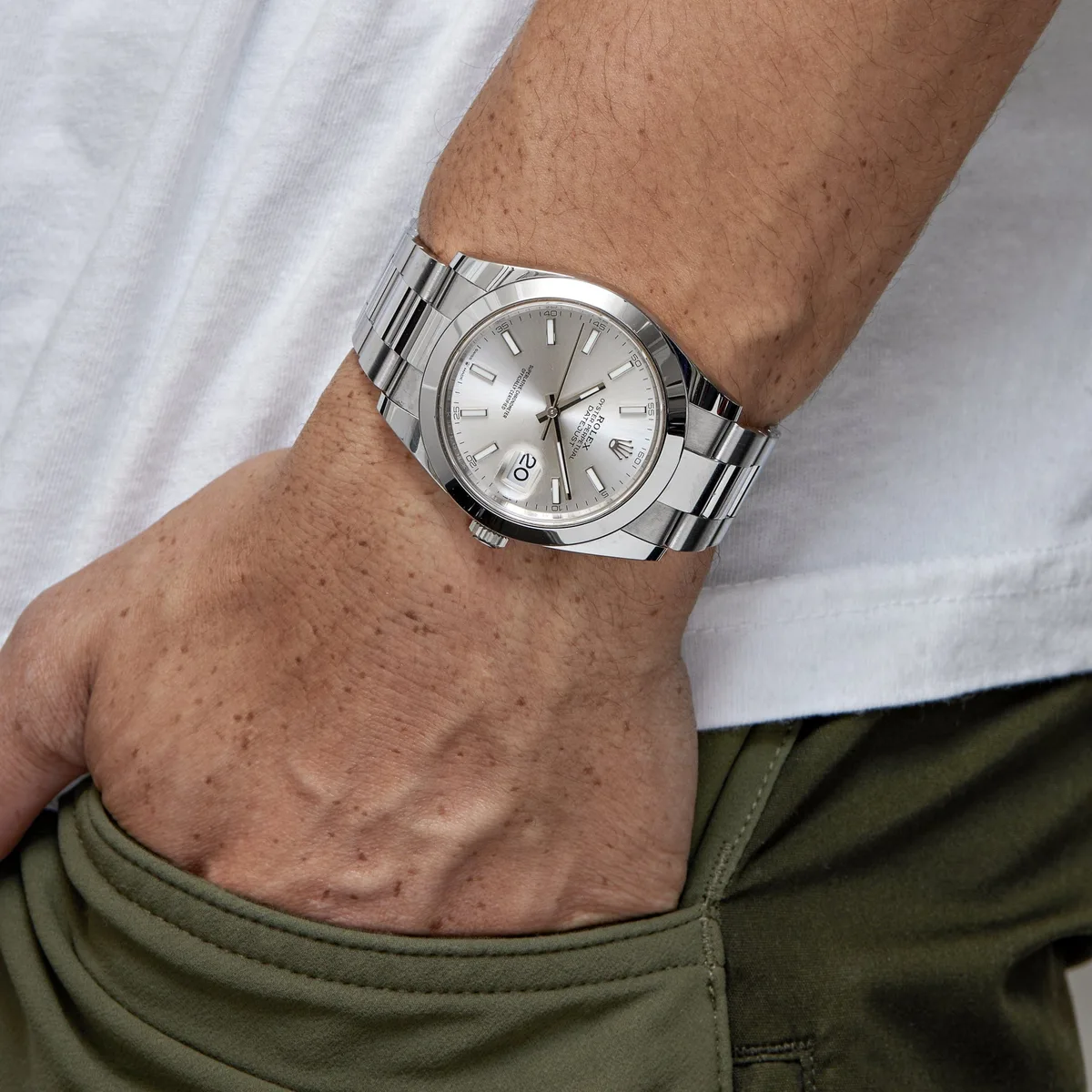 Rolex Datejust 41 126300 Stainless Steel Silver Dial Oyster (2025) — photo 2 of 5