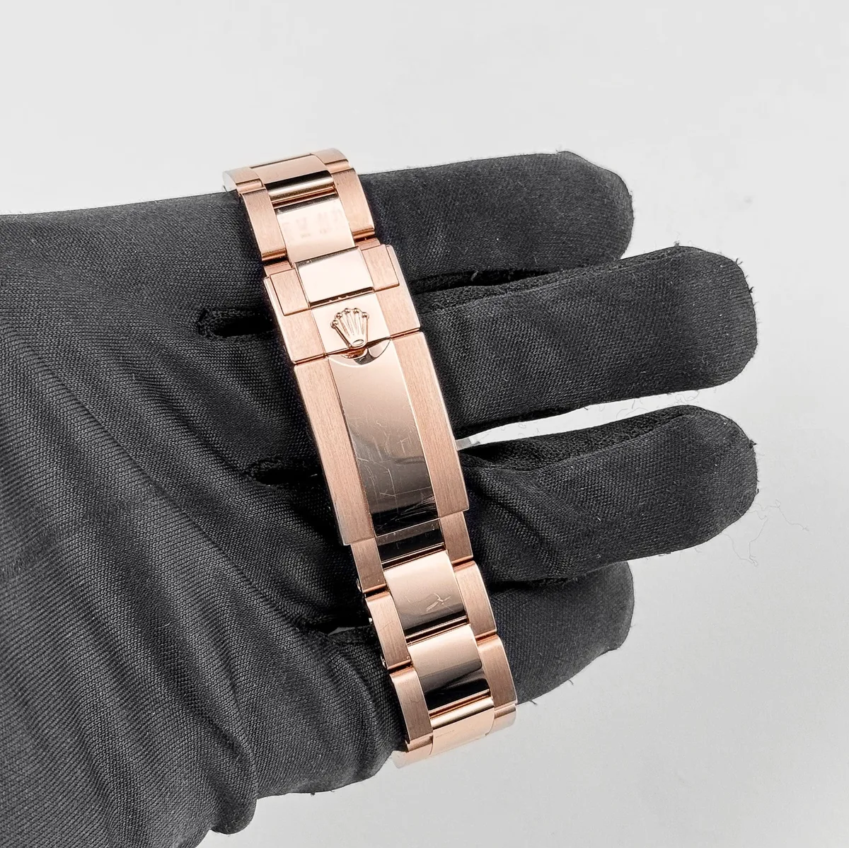 Rolex Daytona 126505 Rose Gold Bright Black Dial (2024) — photo 11 of 12
