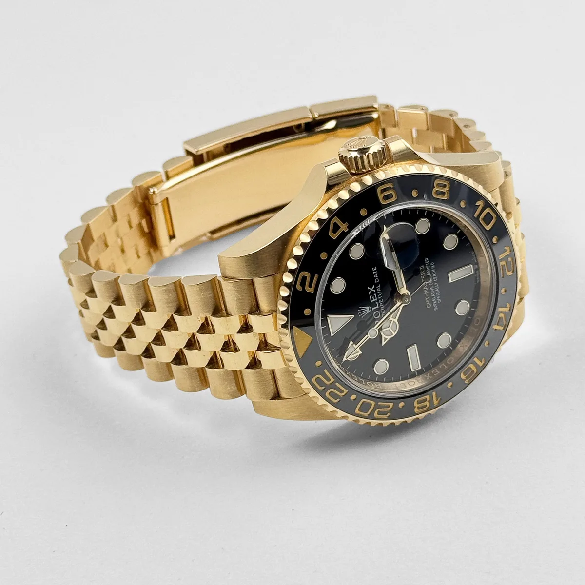 Rolex GMT-Master II 3285 V3 – Swiss Super Clone 126718GRNR Yellow Gold Black Dial Jubilee (2023) — photo 4 of 12