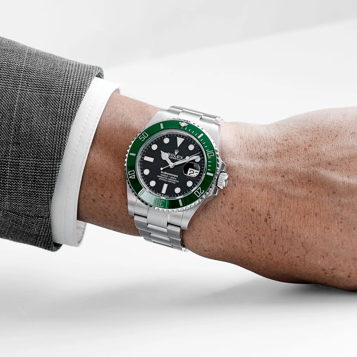 Rolex Submariner Date 126610LV 'Starbucks MK1' Stainless Steel Black Dial (2023) — photo 2 of 9